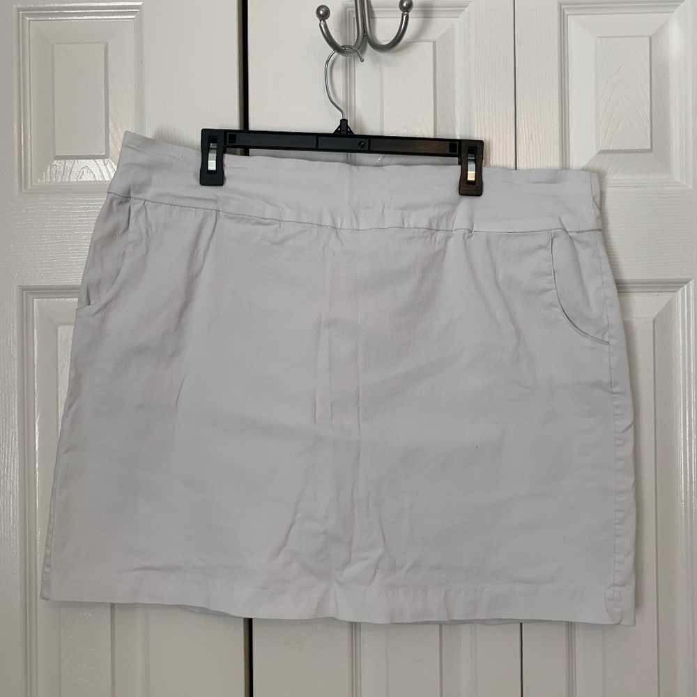 White Skort 20W with Spandex